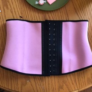 Hourglass angel waist trainer XL